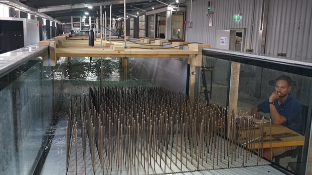 Large Scale Wave Flume : The University of Western Australia