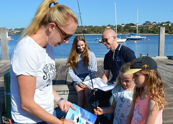 (L-R) Dr Dianne Mclean, Coco Stacey (aged 13 from Sorrento), Mike Taylor, Alex McLean (aged 6 from Palmyra), Chloe McLean (aged 8, Palmyra) at Bicton Baths sq
