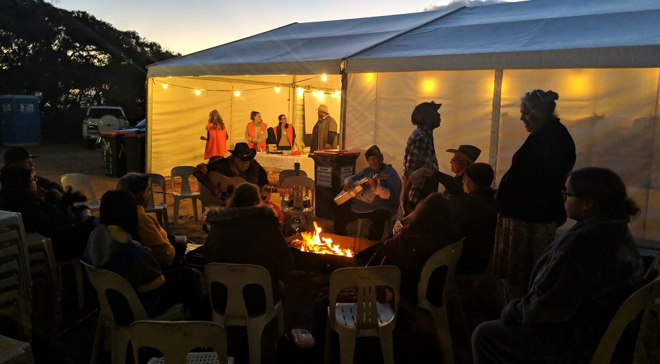 Linguistics students engage with Indigenous communities in Geraldton