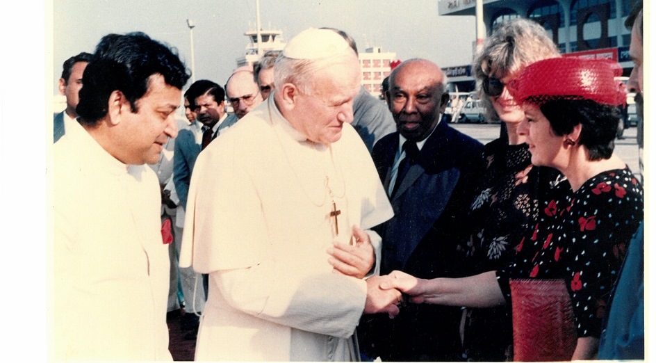 Sue Boyd with the Pope