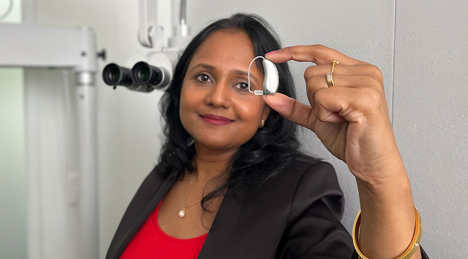Dr Dona Jayakody