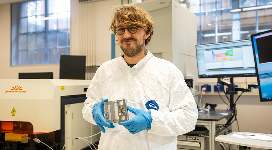 Dan Bevan in lab