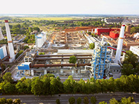 Aerial view of an alumnia processing plant