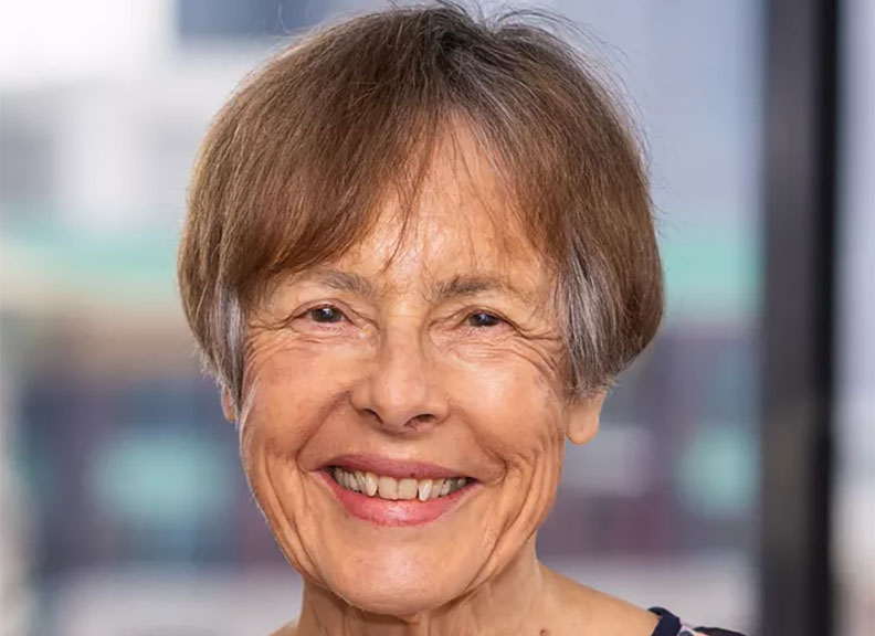 Dr Susan Saunders