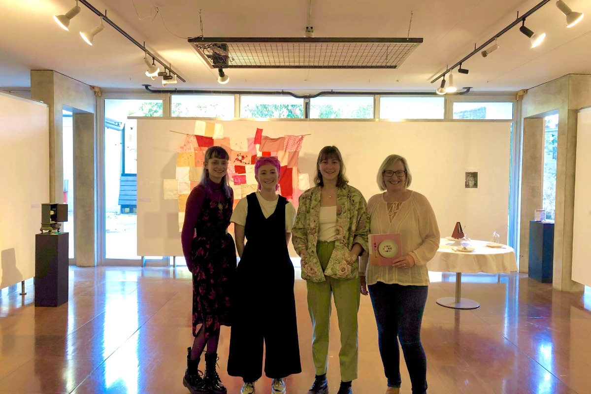 Fine Arts student Zoe with friends in UWA's Cullity Gallery