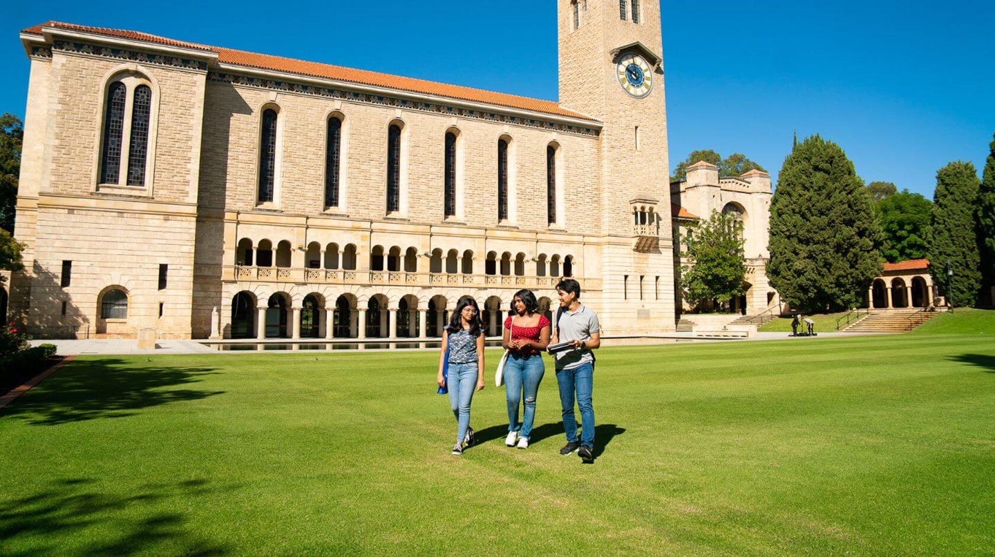 How the Global Excellence Scholarship helped me choose UWA Chanuli